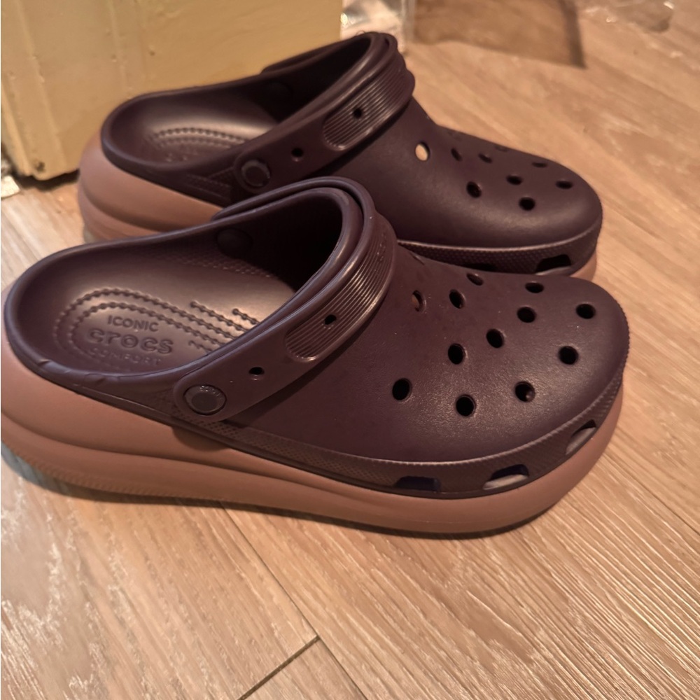 CROCS Women’s Size 11 Water Shoes - Dark Purple and Tan Platforms